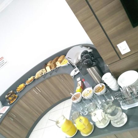 Hotel Mariluz Telemaco Borba Ngoại thất bức ảnh