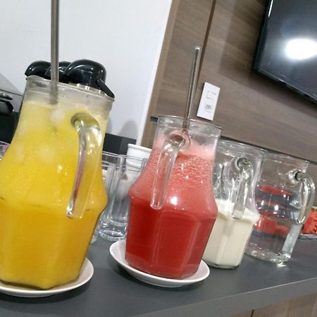 Hotel Mariluz Telemaco Borba Ngoại thất bức ảnh