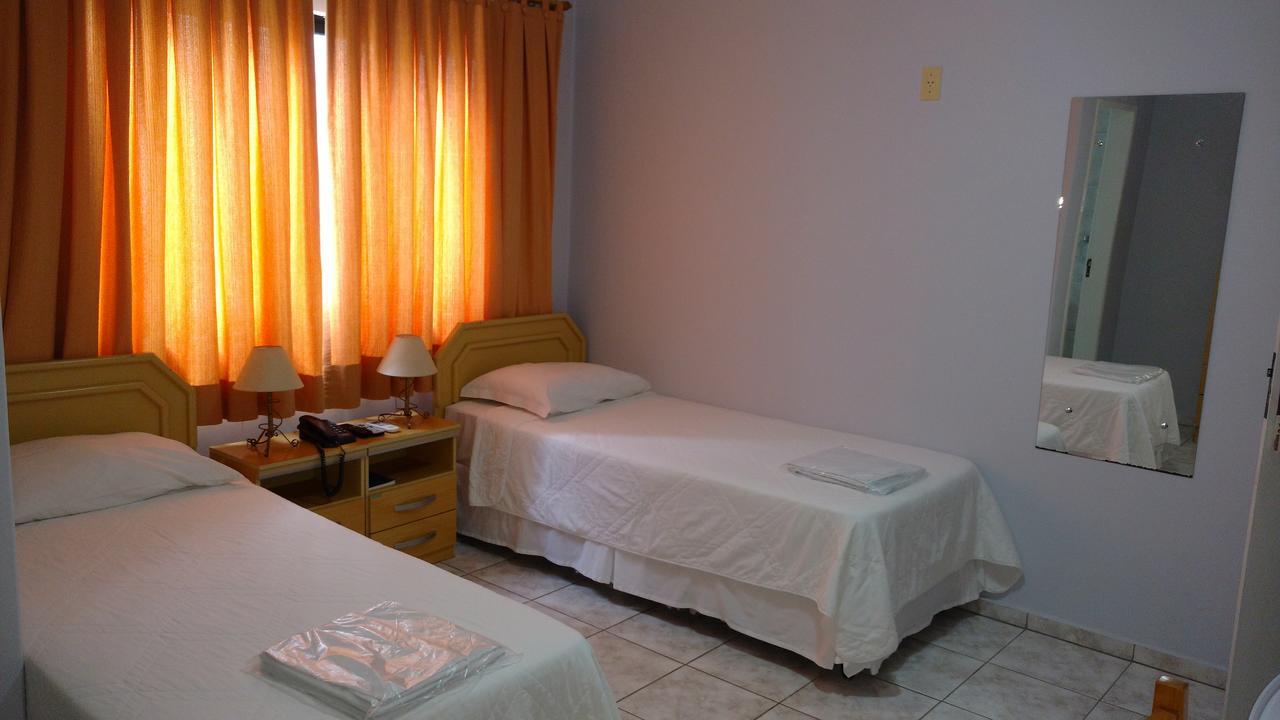 Hotel Mariluz Telemaco Borba Ngoại thất bức ảnh