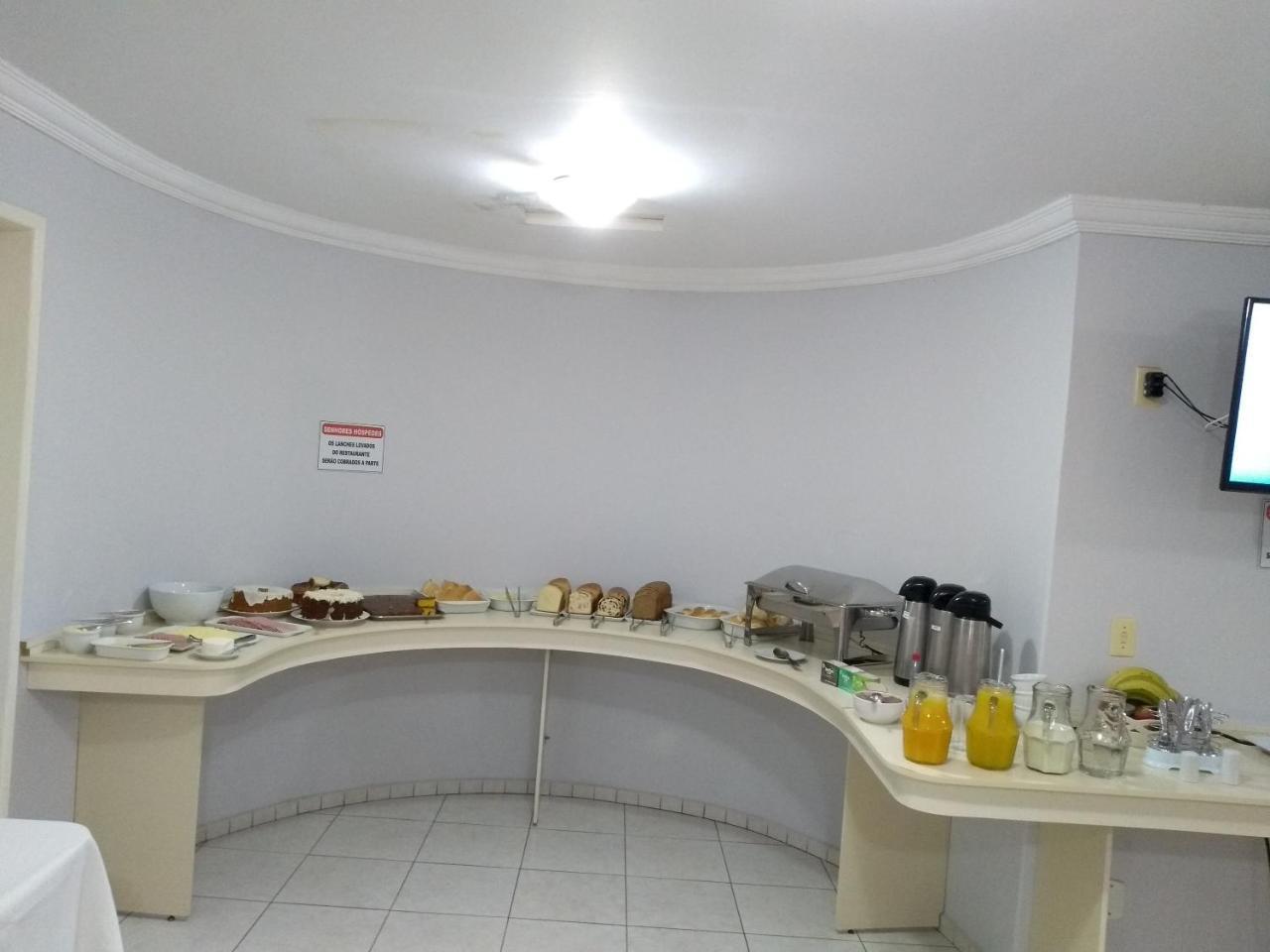 Hotel Mariluz Telemaco Borba Ngoại thất bức ảnh