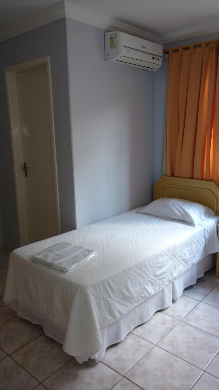 Hotel Mariluz Telemaco Borba Ngoại thất bức ảnh